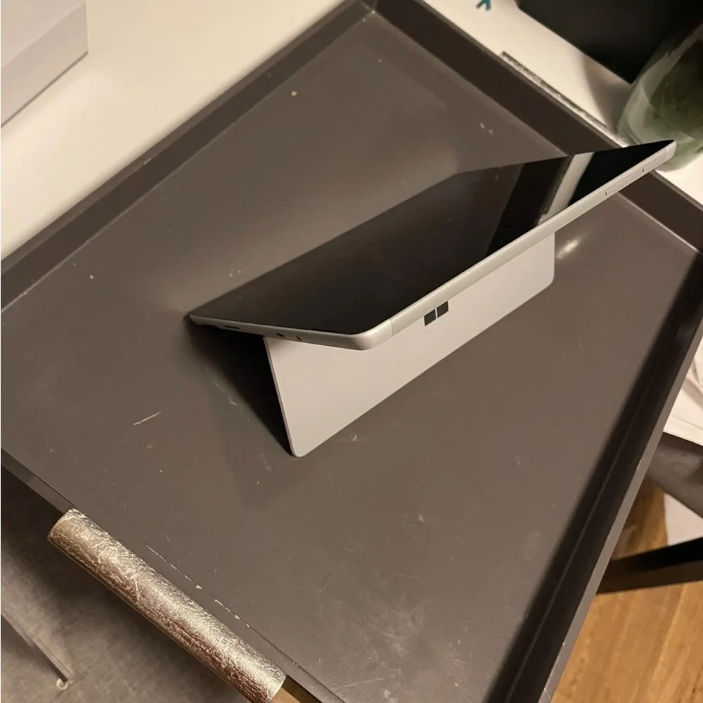 Microsoft Surface pro 3 w/ Microsoft Signature Type Cover